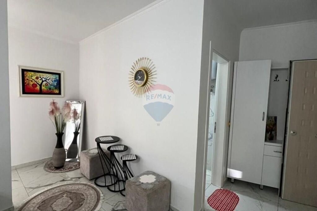 Apartament 2+1+2 për shitje Freku
