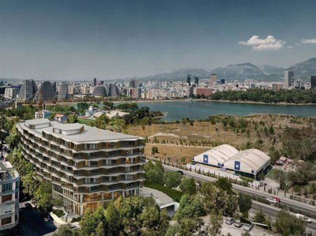 Shitet, Apartament 2+1+2+Verandë, Liqeni i Thatë, Tiranë