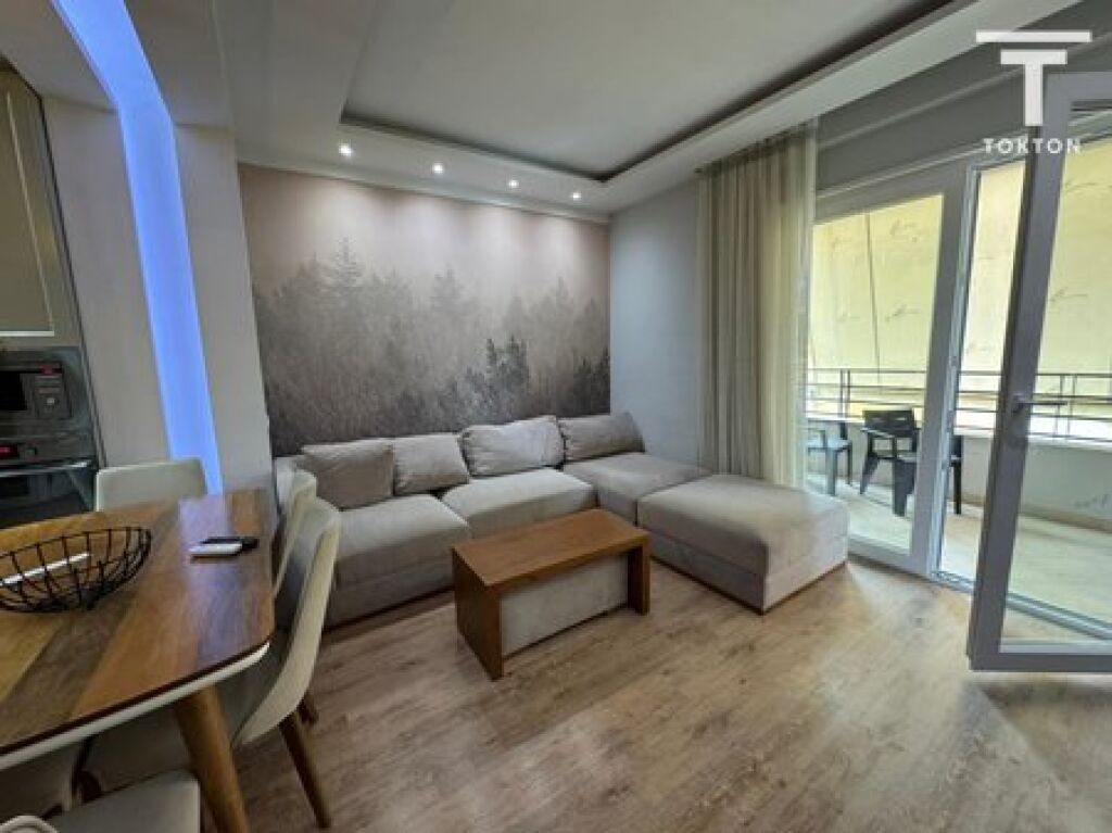QIRA, APARTAMENT 2+1, RR: BILL KLINTON, KODRA E DIELLIT, TIRANË .