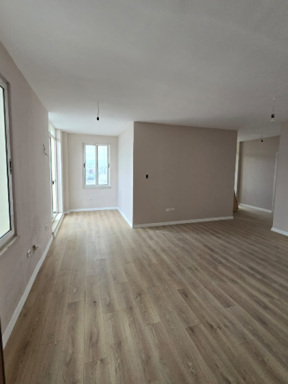 Apartment 2+1+2 with Large Veranda for Sale – Fratari Complex