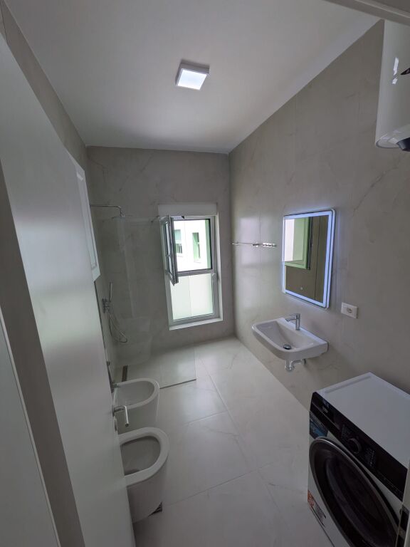 Ultra Appartamento 1+1 in Affitto 📍Complesso Kadiu - Ali Demi - 62m2 - Complesso del 2026🔥 100% nuovo, Prima volta in affitto | 45.000 Lek/Mese 🔥