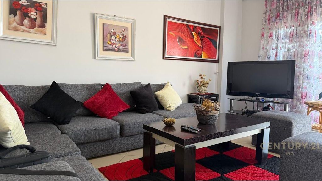 APARTMENT 2+1 NEAR PARTIZANI HIGH SCHOOL!