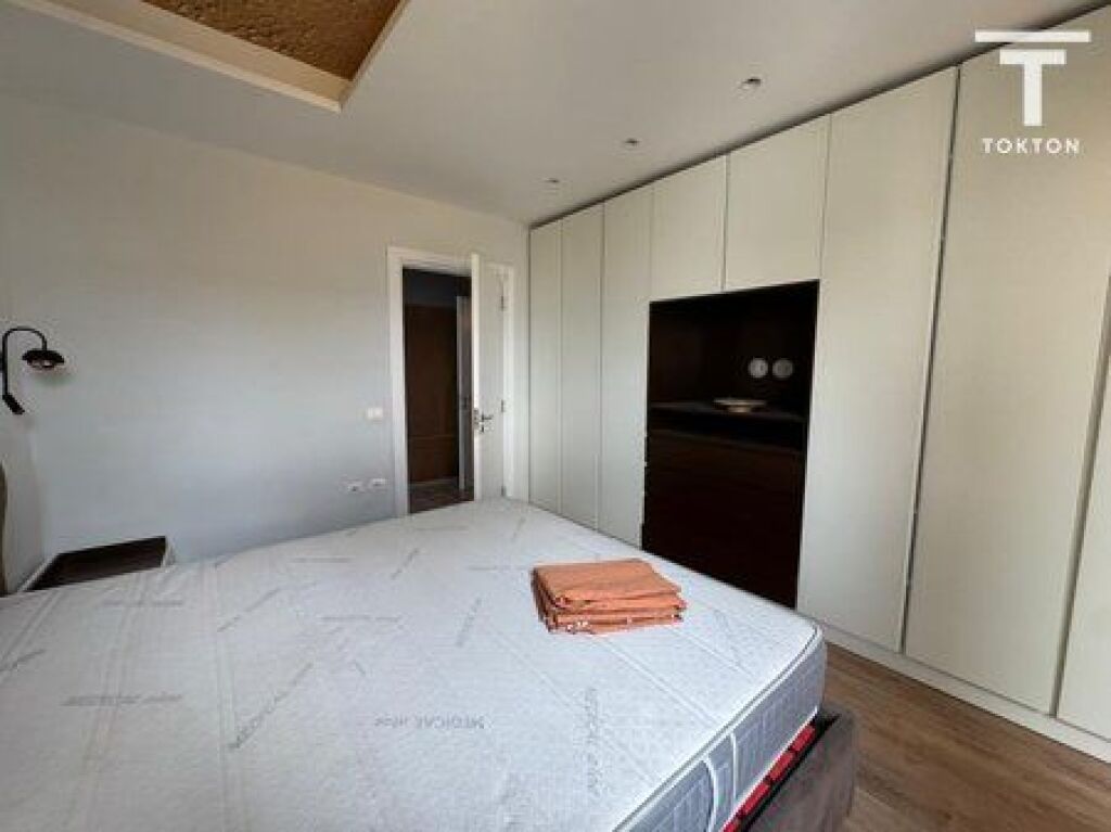 QIRA, APARTAMENT 2+1, RR: BILL KLINTON, KODRA E DIELLIT, TIRANË .
