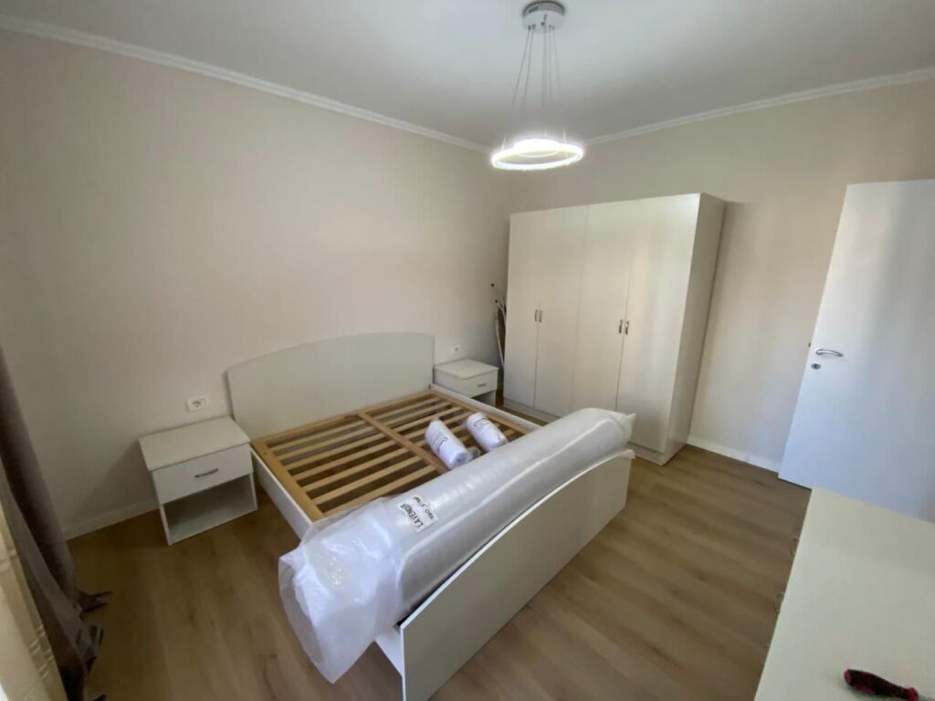 Apartament me qera - Myslym Shyri