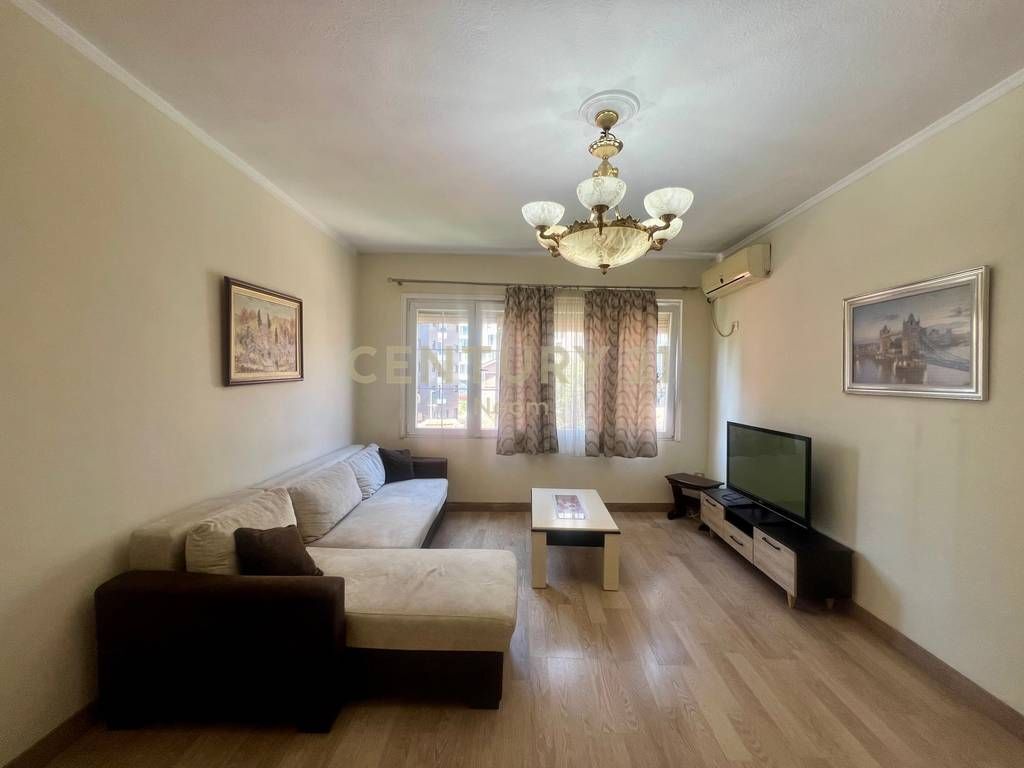 SHITJE,APARTAMENT 2+1 RR. E DURRESIT