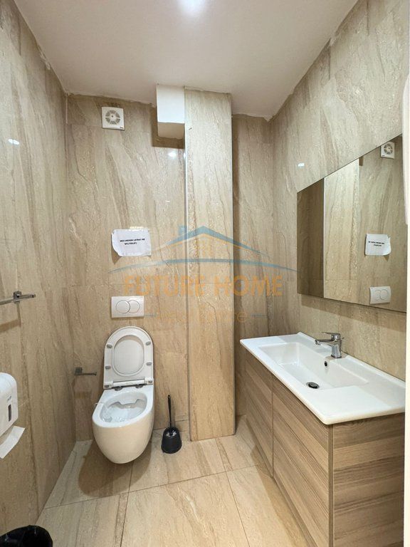 Shitet, Apartament 2+1+Depo, Rruga e Barrikadave, Tiranë