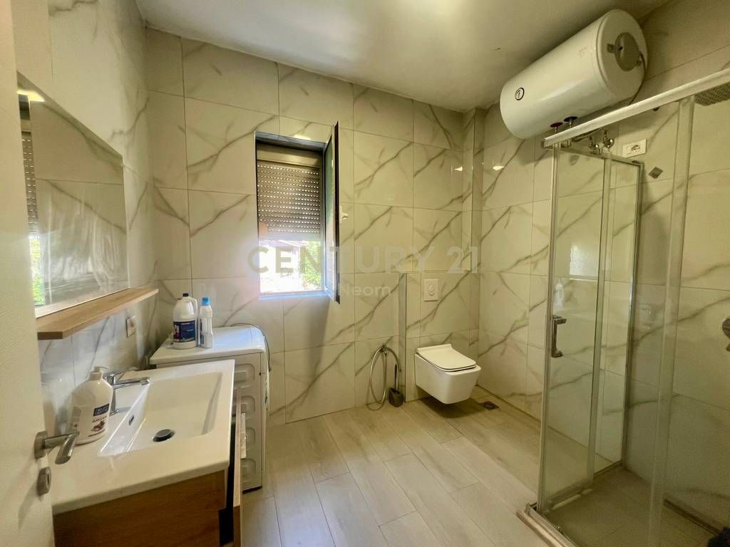 SHITJE,APARTAMENT 2+1 RR. E DURRESIT