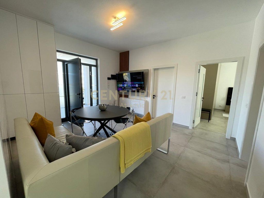 Super Vilë 3-Katëshe për Shitje në Plazh, Durrës – Pranë Rrotës së Kuqe     400,000 €
