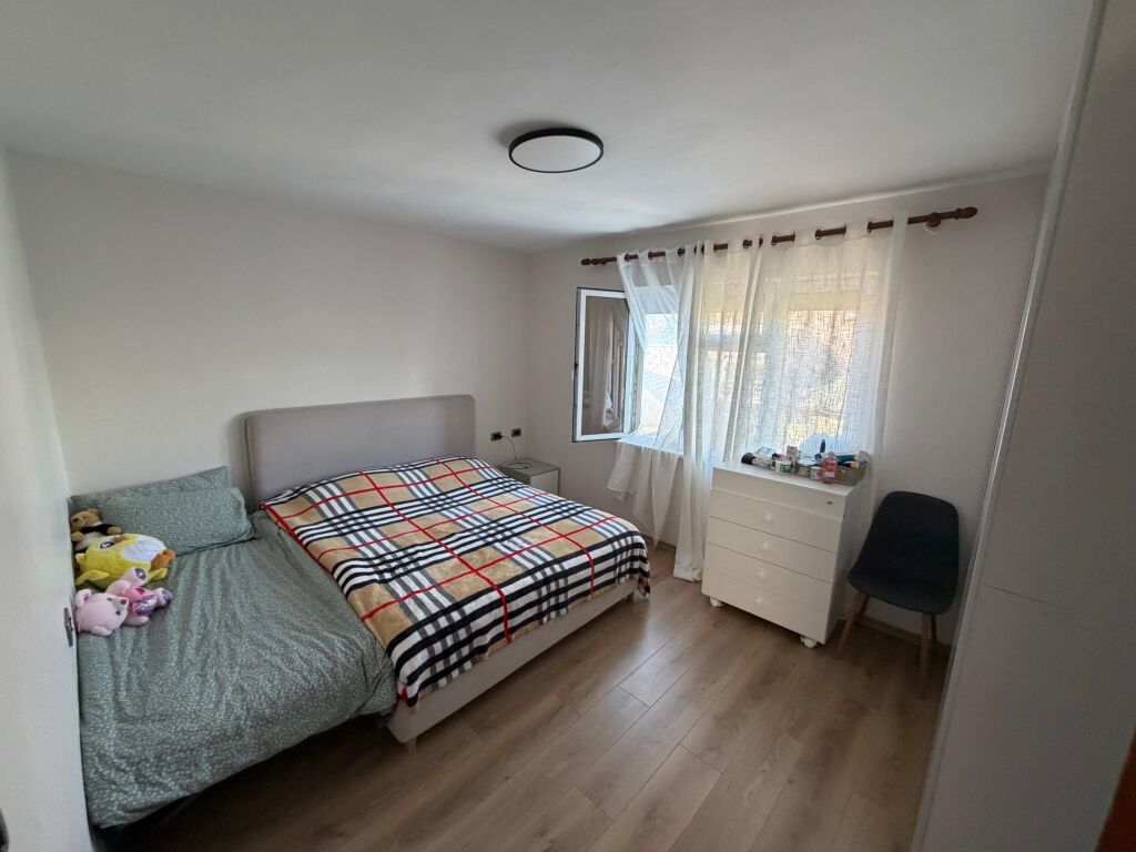SHESIM APARTMENT 2+1 TE FUSHA E ALI DEMIT