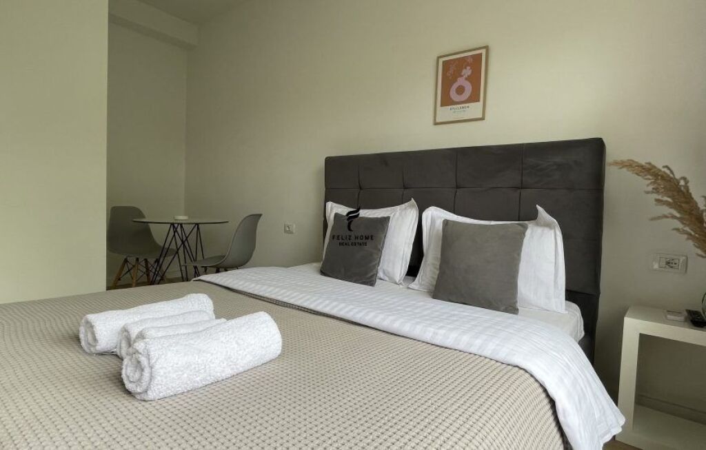 GARSONIERE ME QERA 40M2 MYSLYM SHYR 45.000 LEKE FH-74648