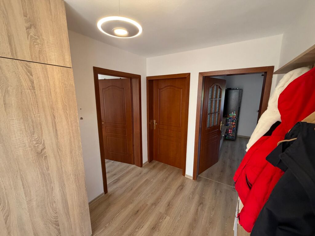 SHESIM APARTMENT 2+1 TE FUSHA E ALI DEMIT