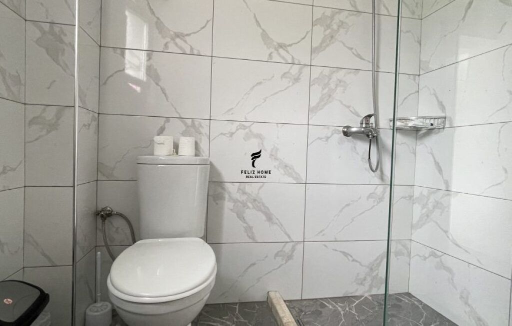 GARSONIERE ME QERA 40M2 MYSLYM SHYR 45.000 LEKE FH-74648