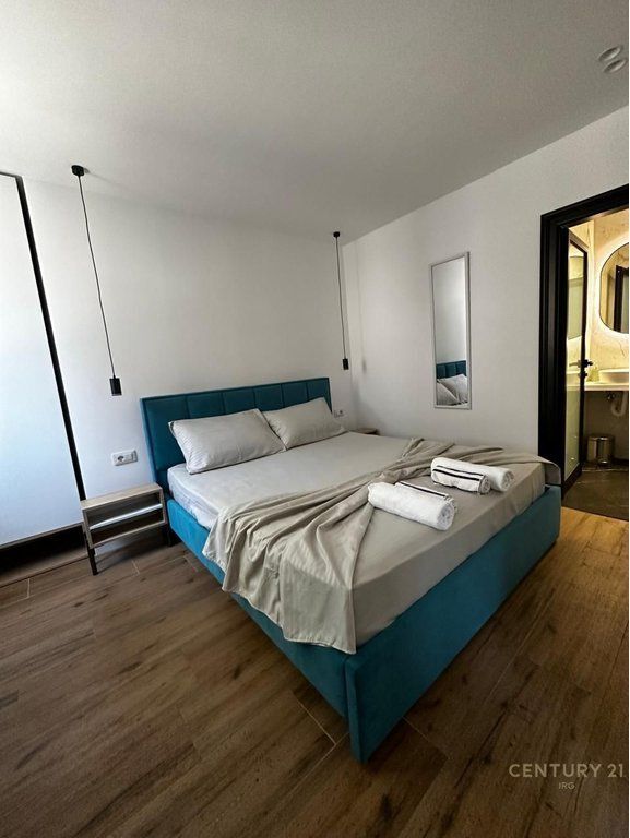 SHITEN 2 APARTAMENTE 1+1 TEK PAZARI I RI