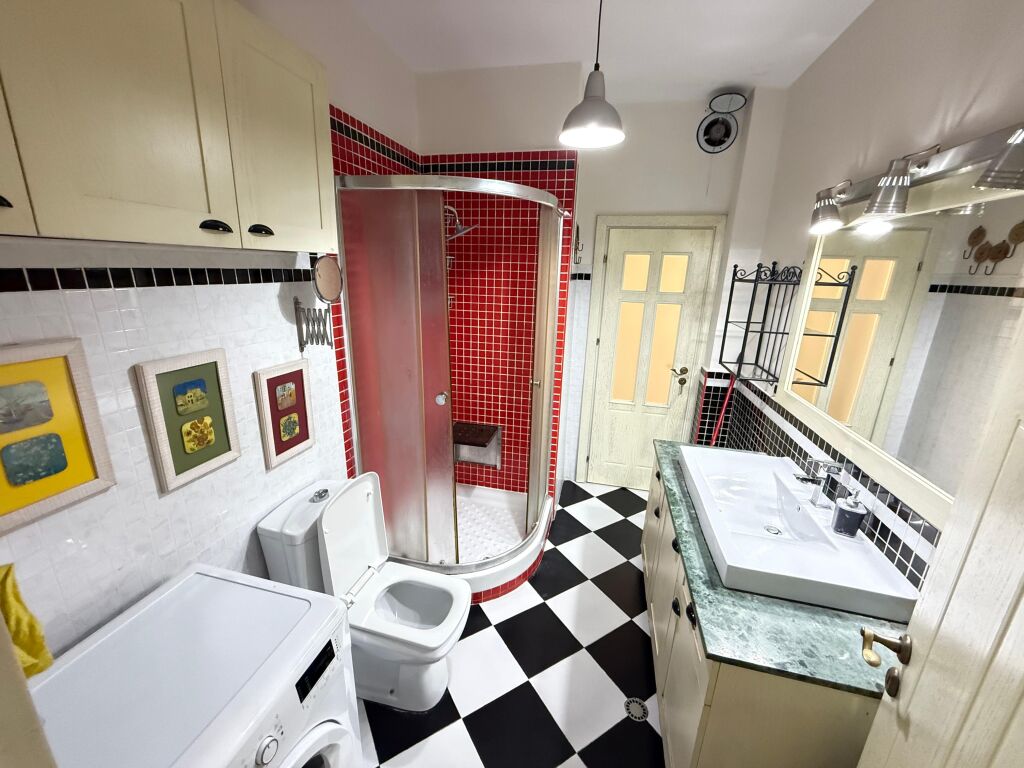 Apartament Ne Shitje 2+1 Tek Kodra e Diellit (ID B120863) Tirane