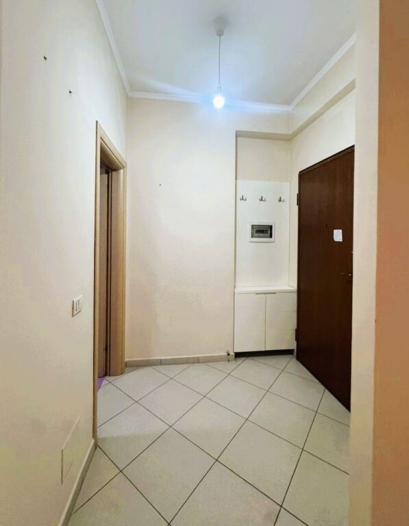 🏡 Shitet Apartament 1+1📍Komuna e Parisit, Kompleksi Kika 2