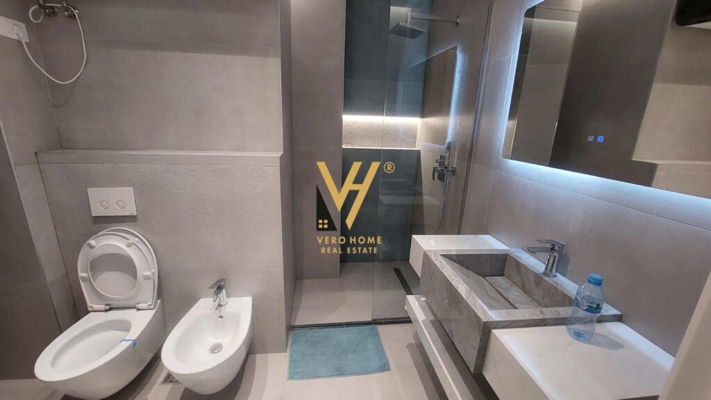 JEPET APARTAMENT 1+1 ME QIRA TE KOMUNA E PARISIT 700 EURO