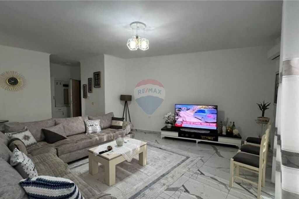 Apartament 2+1+2 për shitje Freku