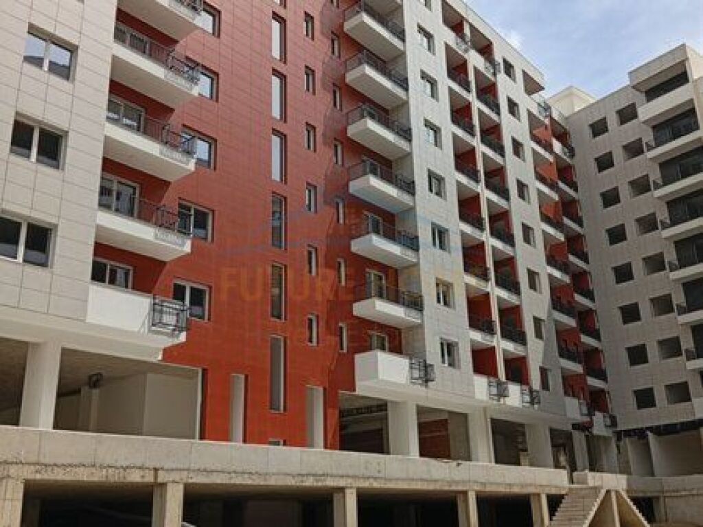 Shitet, Apartament 2+1, Paskuqan