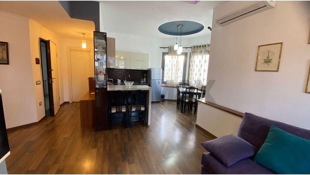 Apartament - Për Qira - Rruga Tefta Tashko, Tiranë