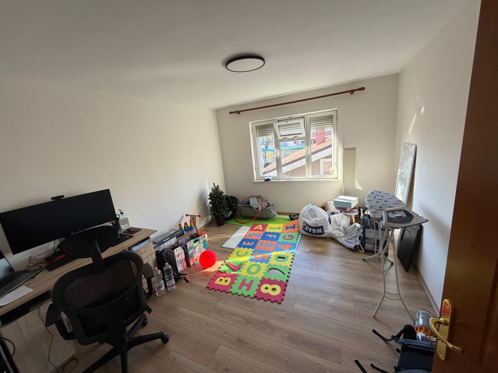 SHESIM APARTMENT 2+1 TE FUSHA E ALI DEMIT
