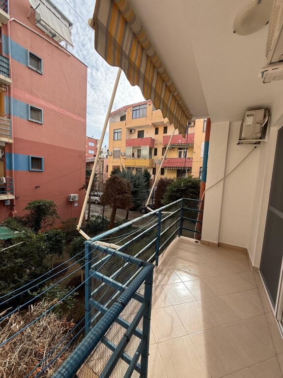 Shitet, Apartament 1+1, Tek Hotel Epidamn – Golem.