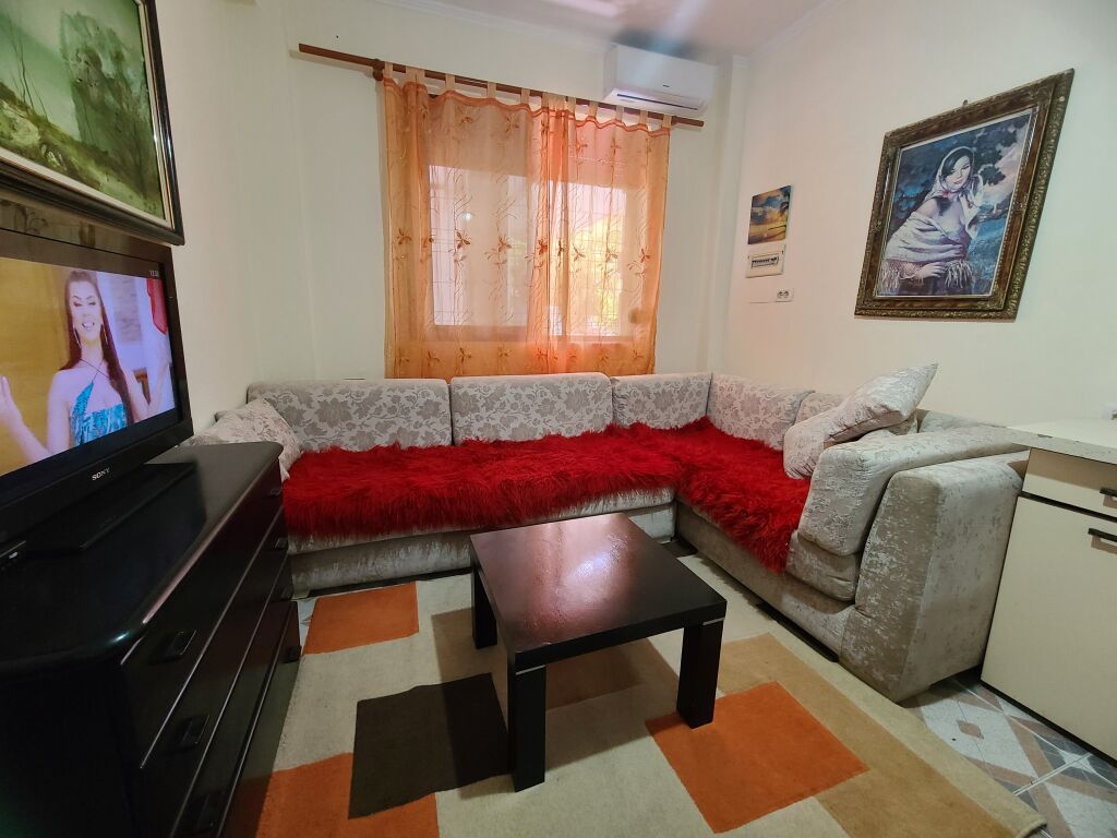 Appartamento per stranieri completamente completato con tutto
