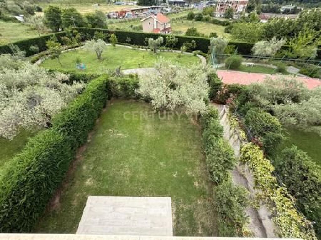 Vile ne Rezidencen Olive Grove!