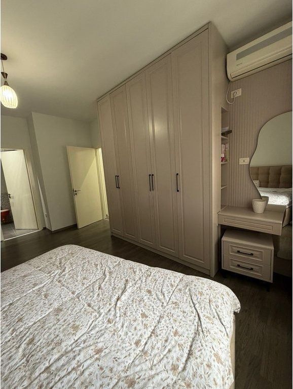 Shitet Apartament 3+1+2 në Rrugën Besim Alla – 270.000€