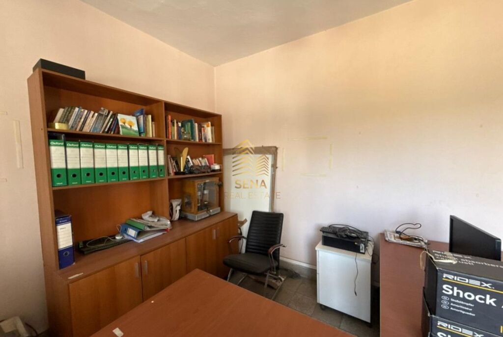 Rent, Business Premises 3+1+2blk, Elbasan Street, 800 Euro/month