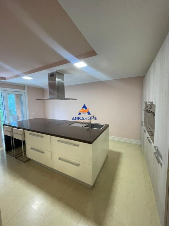 JEPET VILE ME QERA 3 KATE "TEG" 380.000 LEKE