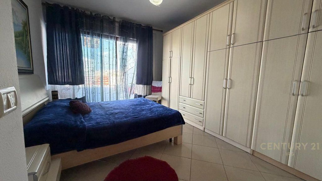 APARTMENT 2+1 NEAR PARTIZANI HIGH SCHOOL!