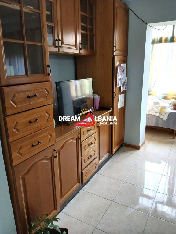 Jepet apartament 1+1 me qera ne zonen e Brrylit,prane shkolles “Niket Dardani”.(ID 4219494)