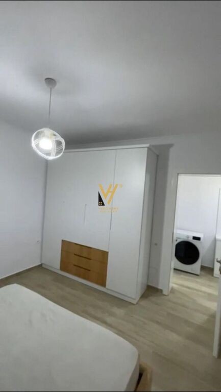 JEPET APARTAMENT 1+1 ME QIRA TE ISH PARKU 45.000 LEKE