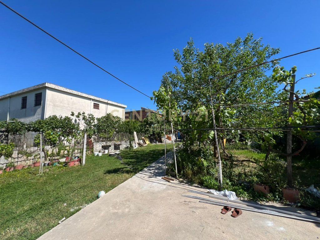 SHITET SHTEPI PRIVATE NE SHKOZET DURRES ! 130,000 €