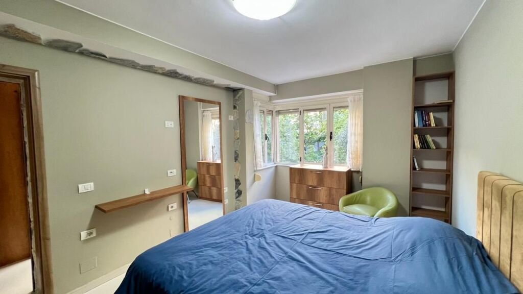 2+1 📍Bllok (Vicino a Piazza Wilson) - 2° Piano - Sup.75m² - Esposizione SUD🌞 || Accesso immediato al Centro e a Bllok🏃🏻‍♂️ 800 Euro/Mese