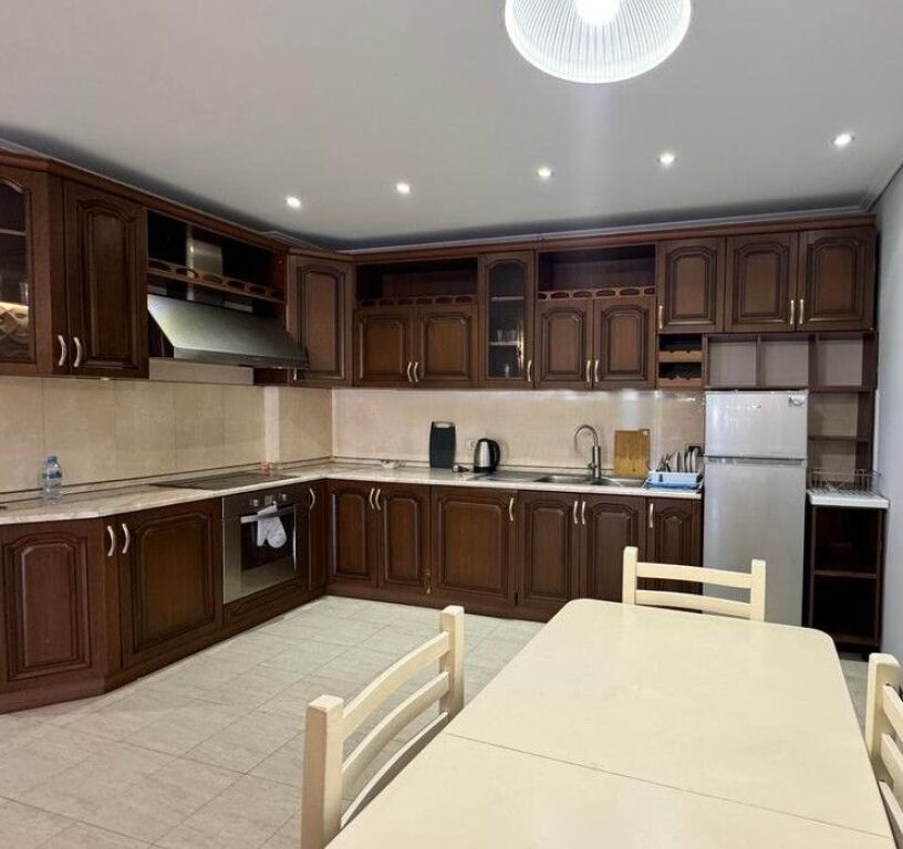 SHESIM APARTAMENT 2+1 TE RRUGA DESHMORET E 4 SHKURTIT PRANE ART TURBINA