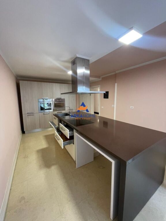 JEPET VILE ME QERA 3 KATE "TEG" 380.000 LEKE