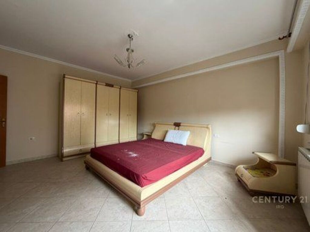 Office Space, At Halili Complex !!
