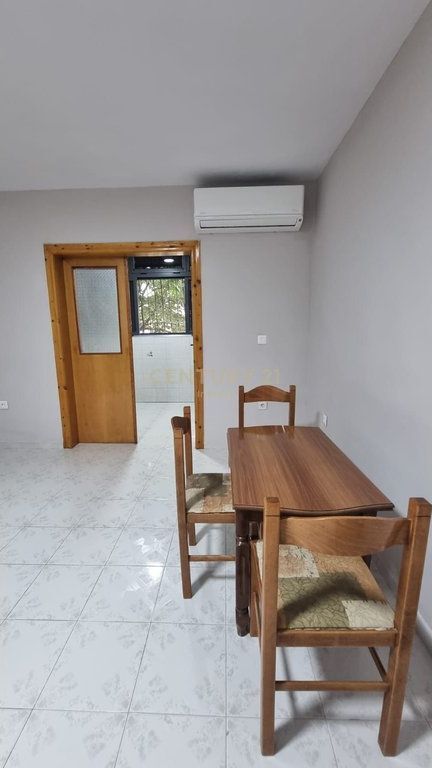 Apartament 2+2 Me Qira në Myslym Shyri, Tiranë - 600€