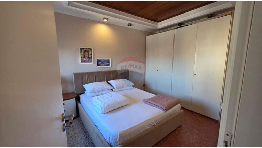 Apartment 2+1+2 in Center