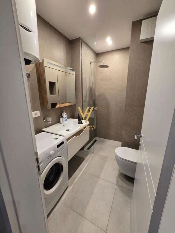 JEPET APARTAMENT 2+1+BLK ME QERA TE RRUGA E KAVAJES 850 EURO