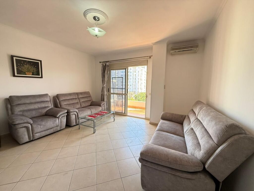 SHITET APARTAMENT 2+1+2 TUALETE PLAZH HEKURUDHA