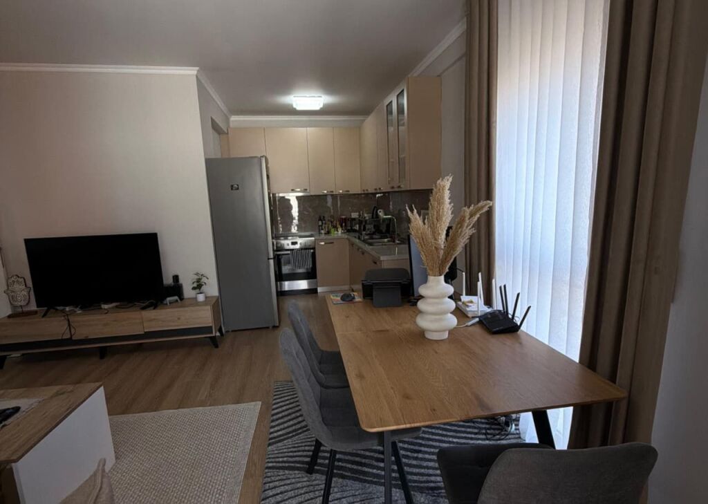 *Apartment 2+1+Balcony for Rent at the Tirana Prosecutor's Office