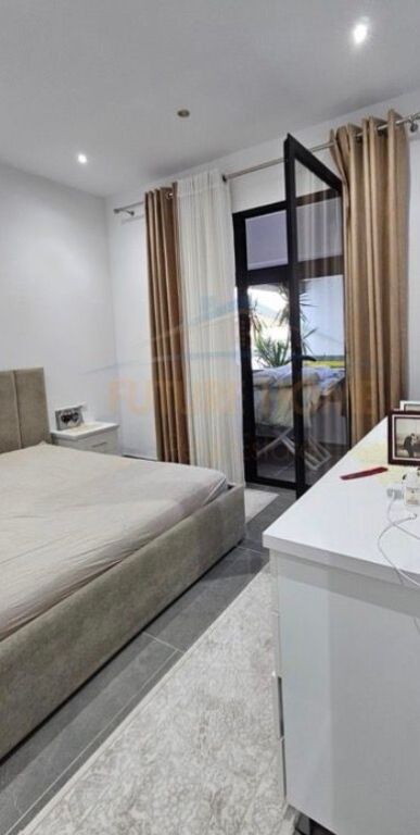 Shitet,Apartament 1+1, Selite, Tirane
