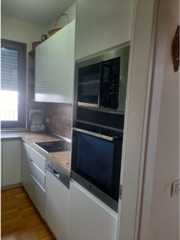 🏡 Apartment 1+1 for Rent – BARRICADES STREET – CENTER, TIRANA! 700 €/Month