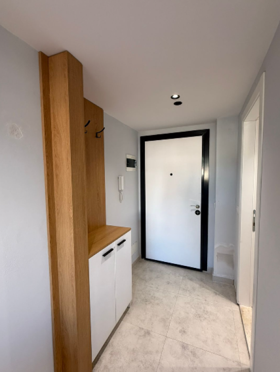 Jepet me Qera Apartament Duplex – Tek Golden Park
