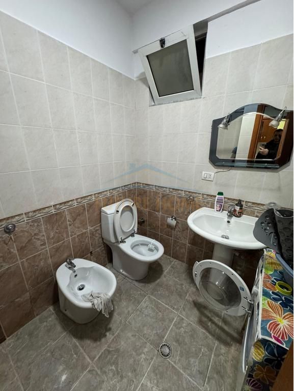 Shitet, Apartament 1+1, Astir, Tiranë.