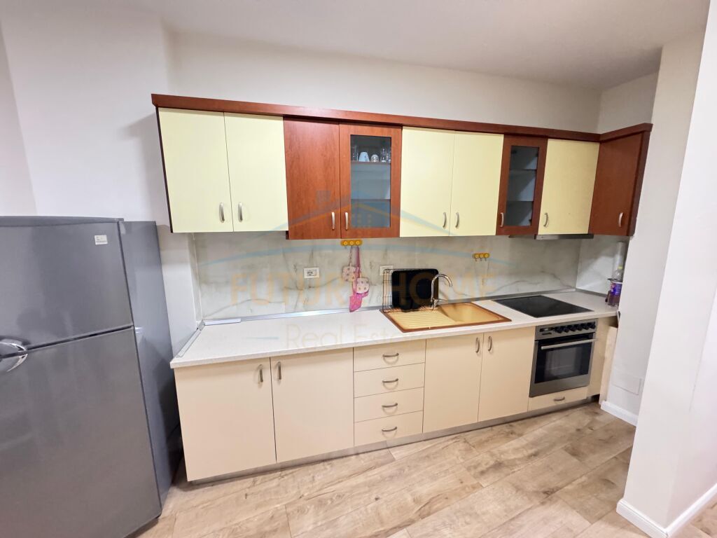 Shitet Apartament 1+1, prane Well Albania Astir , Unaza e re, Tirane.
