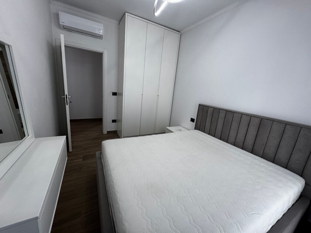 Jepet me qera 1+1 ne teg residenca sofia