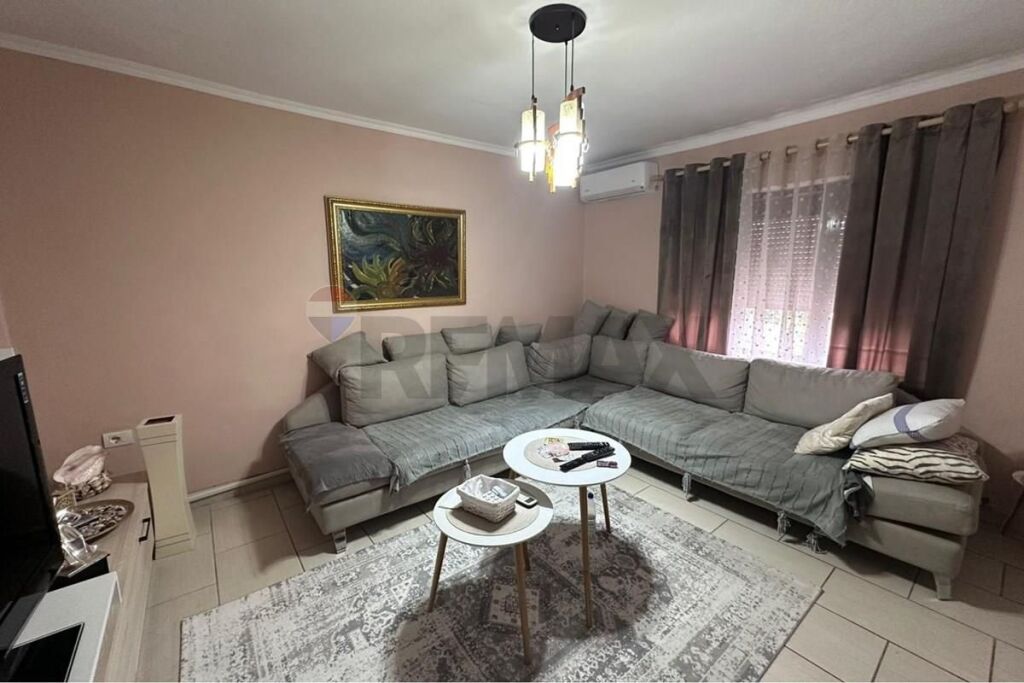 Apartament - Për Shitje - Materniteti i Ri, Tiranë(ID: 530281059-57)